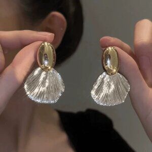 #15 Two-Tone Disc Drop Earrings (Gold & Silver) (S925 Silver Post)